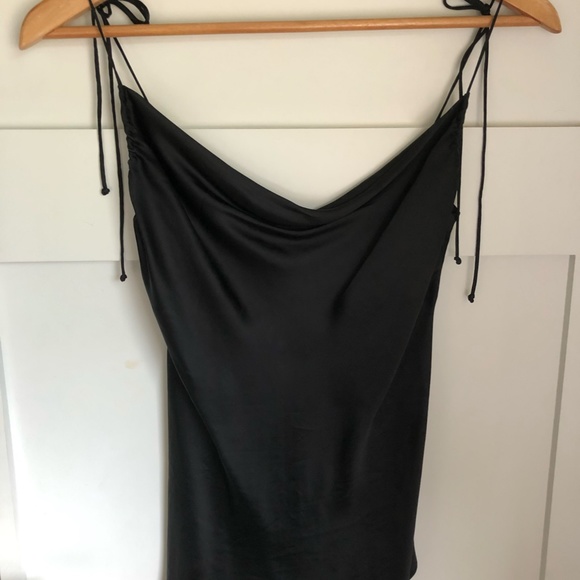 Aritzia - Wilfred Allusion Camisole - Picture 2 of 5